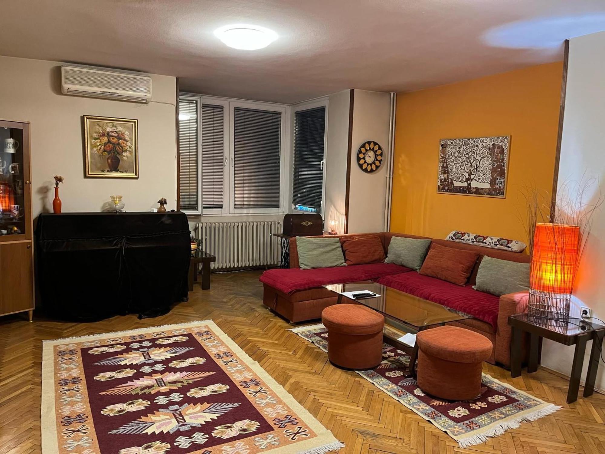 Skopje - center bright apartment Eksteriør bilde